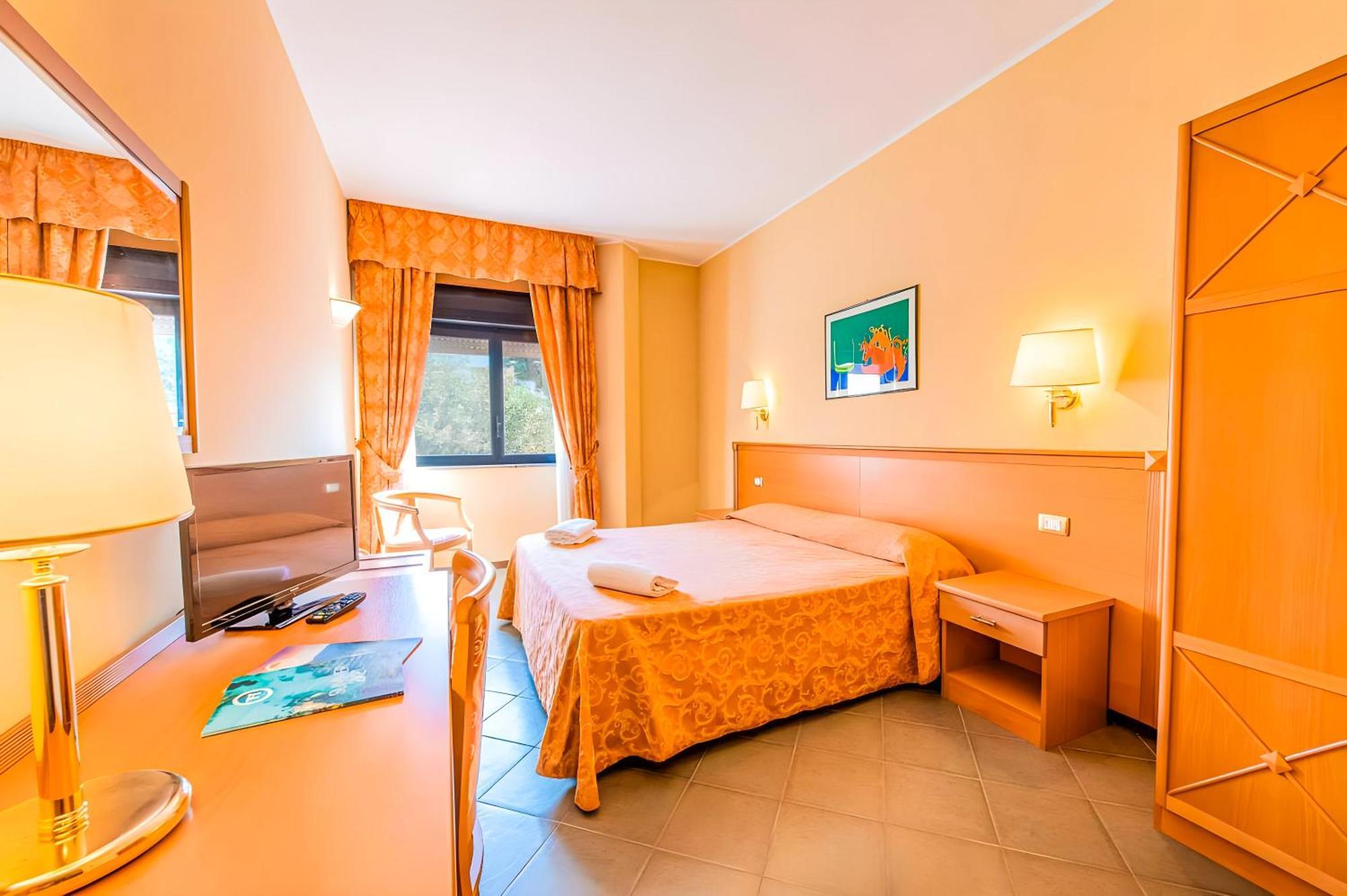 Hotiday Room Collection - Cinisi Exterior photo